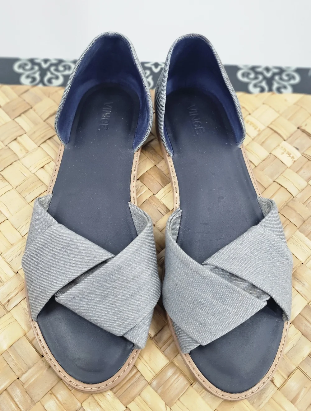 Vince Idara Twisted D'Orsay Flat Sandals Size 10
